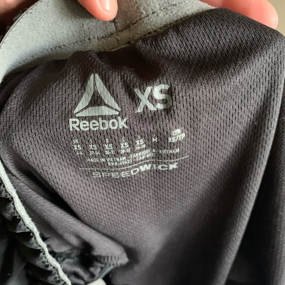 black reebok shorts - Picture 2 of 3